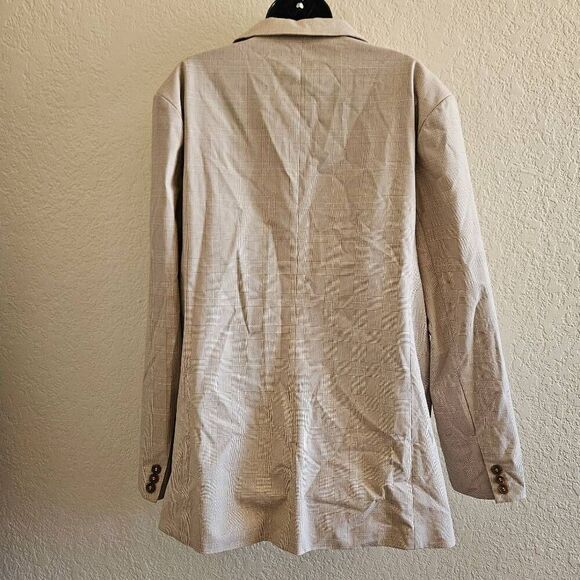 Wayf Plaid Blazer - Picture 7 of 8